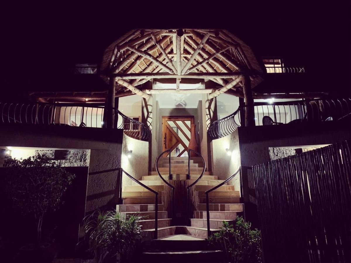 Moquini House Wilderness Hotel Exterior photo